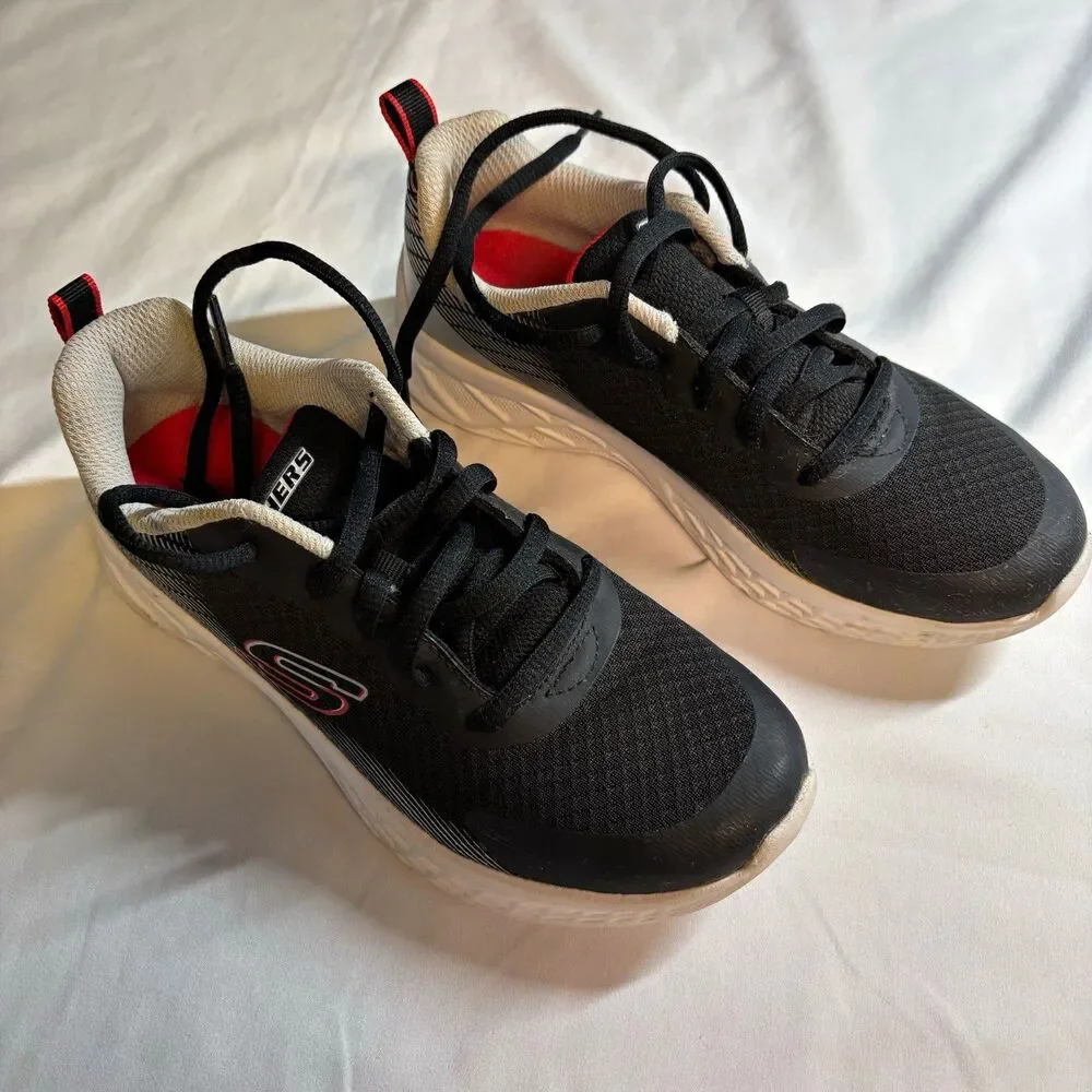 SKECHERS Boys Mesh Lace-Up Athletic Sneakers Black/Red Size 2